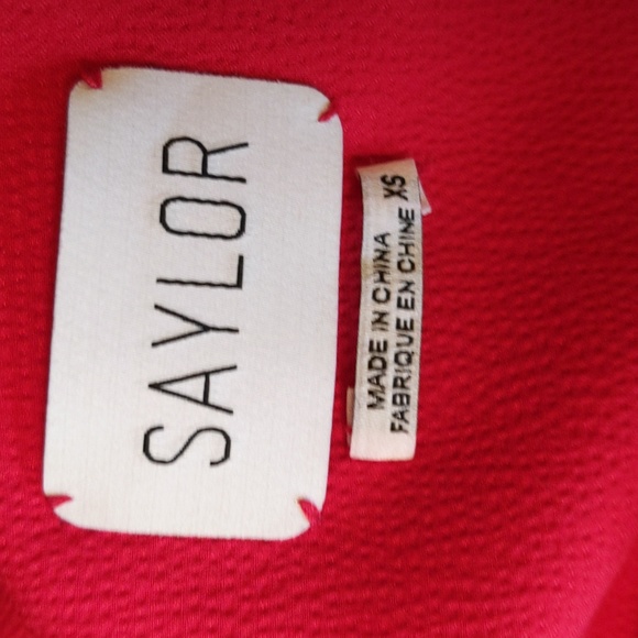 NWOT Saylor West Cold Shoulder Red Blouse XS - Picture 7 of 7